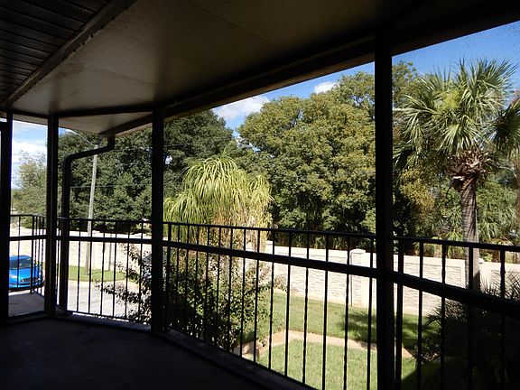 5th image of 158 Windtree Ln