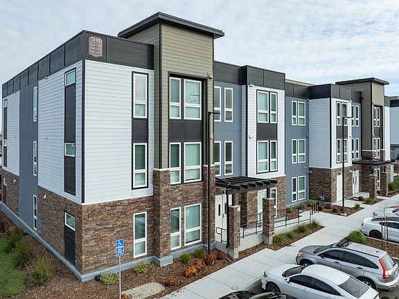 2nd image of 100 Fran Lemos Ln #215H