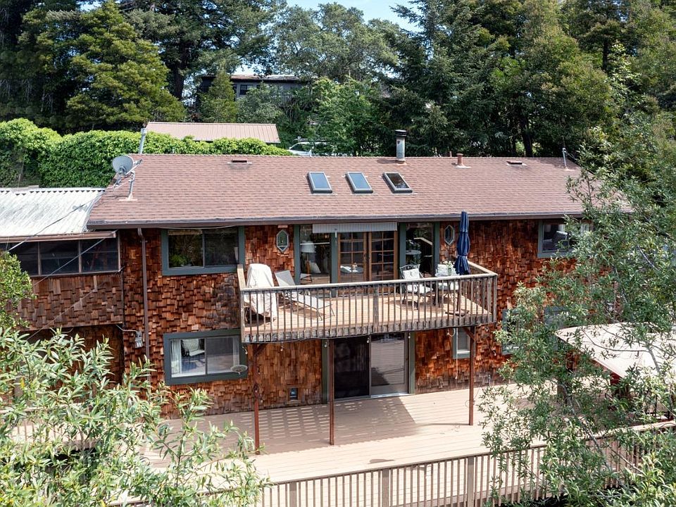1st image of 646 Blue Ridge Dr