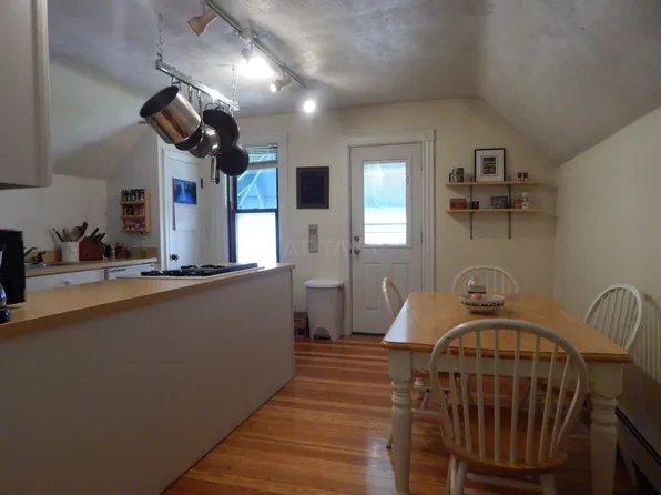 21 Bay State Ave #3, Somerville, MA 02144