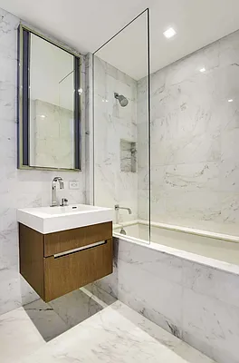 Rented by Compass | media 21