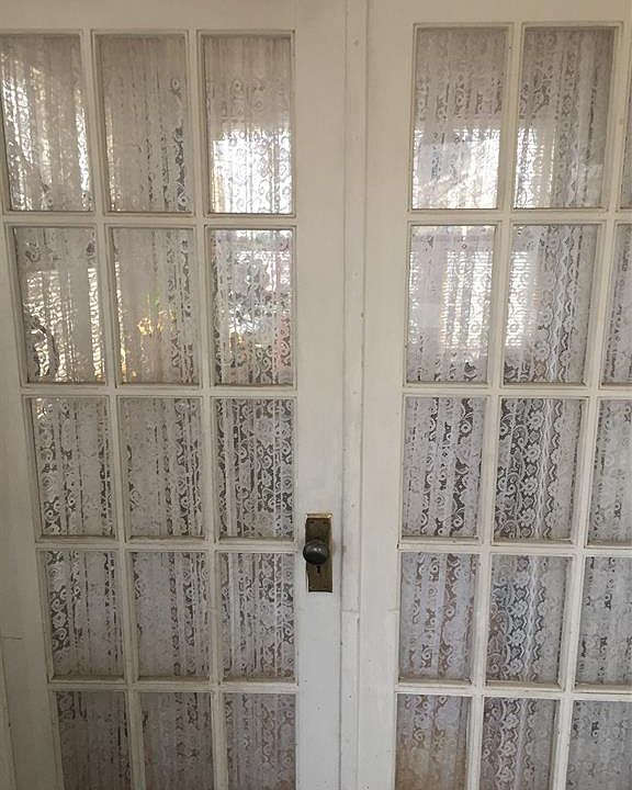 2nd image of 1623 Warren Ave