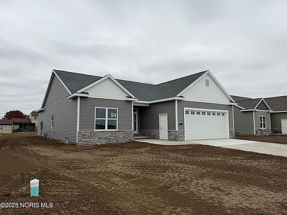 2nd image of 4005 E Plaza Blvd