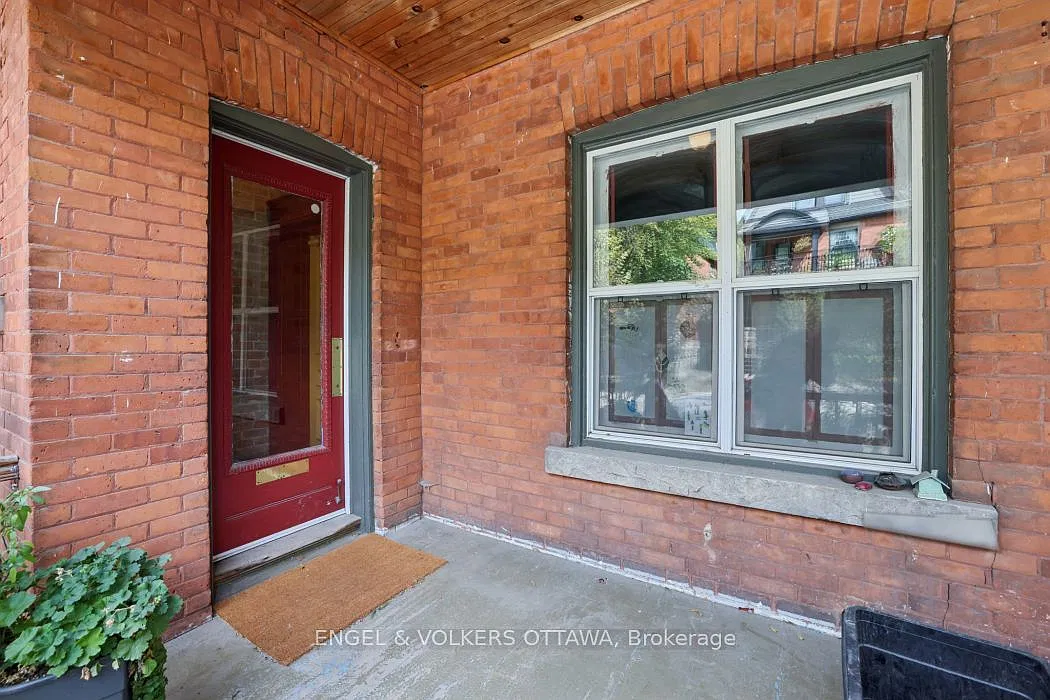 Studio, $1,695 — Photo 3
