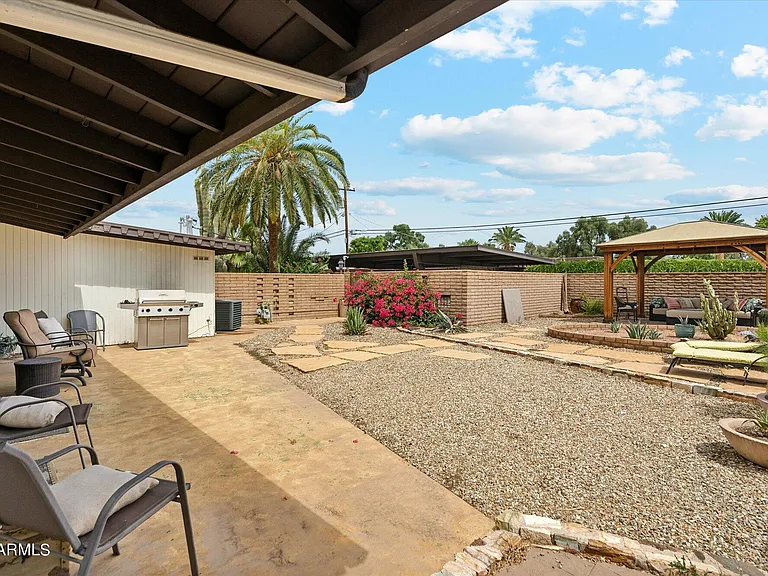 3736 E Glenrosa Ave — Photo 28