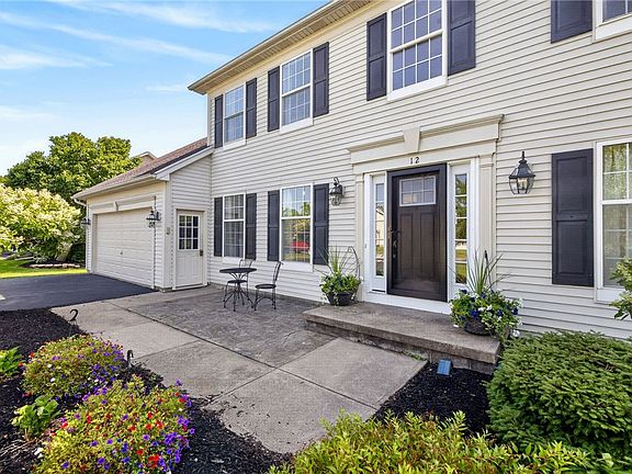 2nd image of 12 Shady Pine Ln