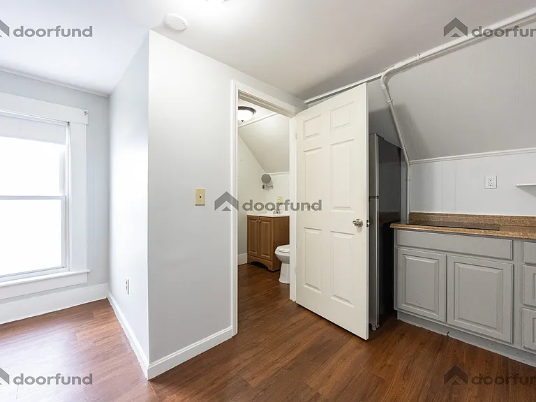 123 Union Ave #10 — Photo 7
