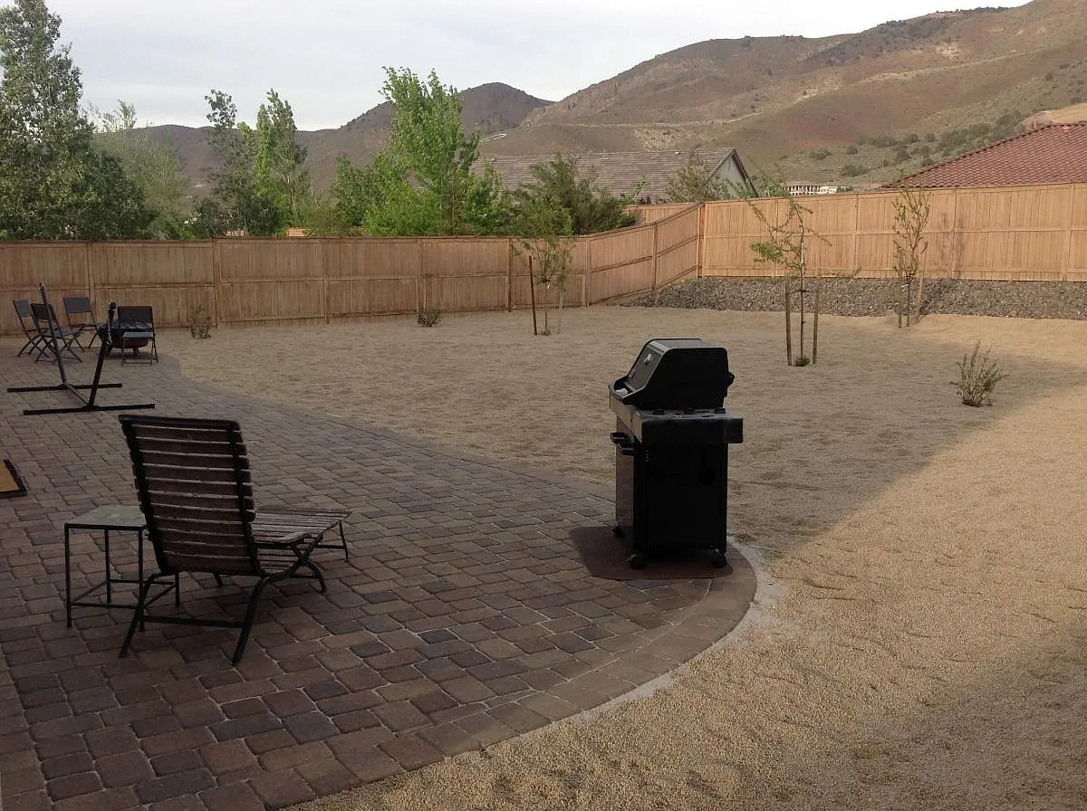 Building Photo - 10740 Stone Hollow Dr