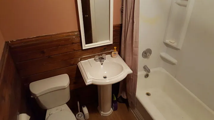 1084 Kyhl Ln — Photo 3