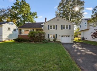 22 Evergreen Ave, Springfield, NJ 07081