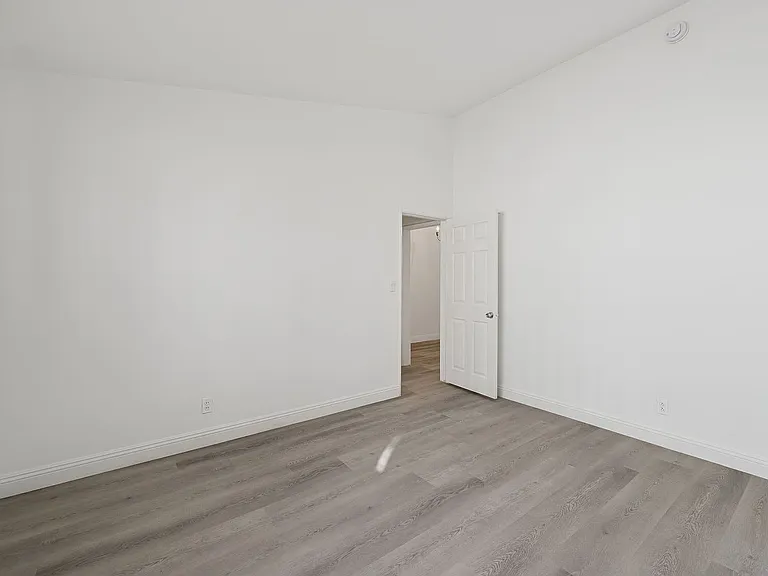 333 S Rexford Dr #5 — Photo 10