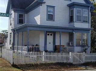 20 Oak Ave, Riverside, RI 02915