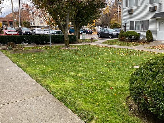 2nd image of 126 Cassidy Pl APT J1