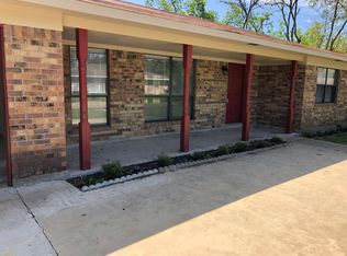 111 Meadow Ln, Crockett, TX 75835