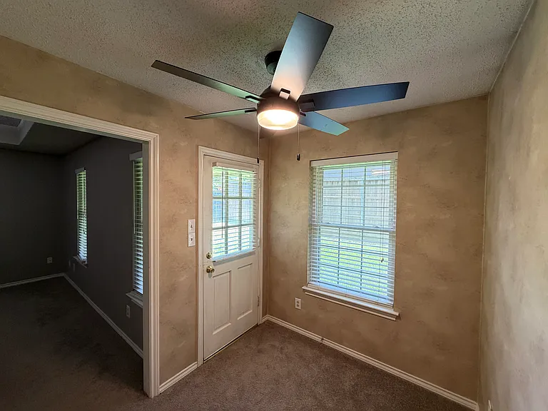 1805 Dunn St — Photo 13