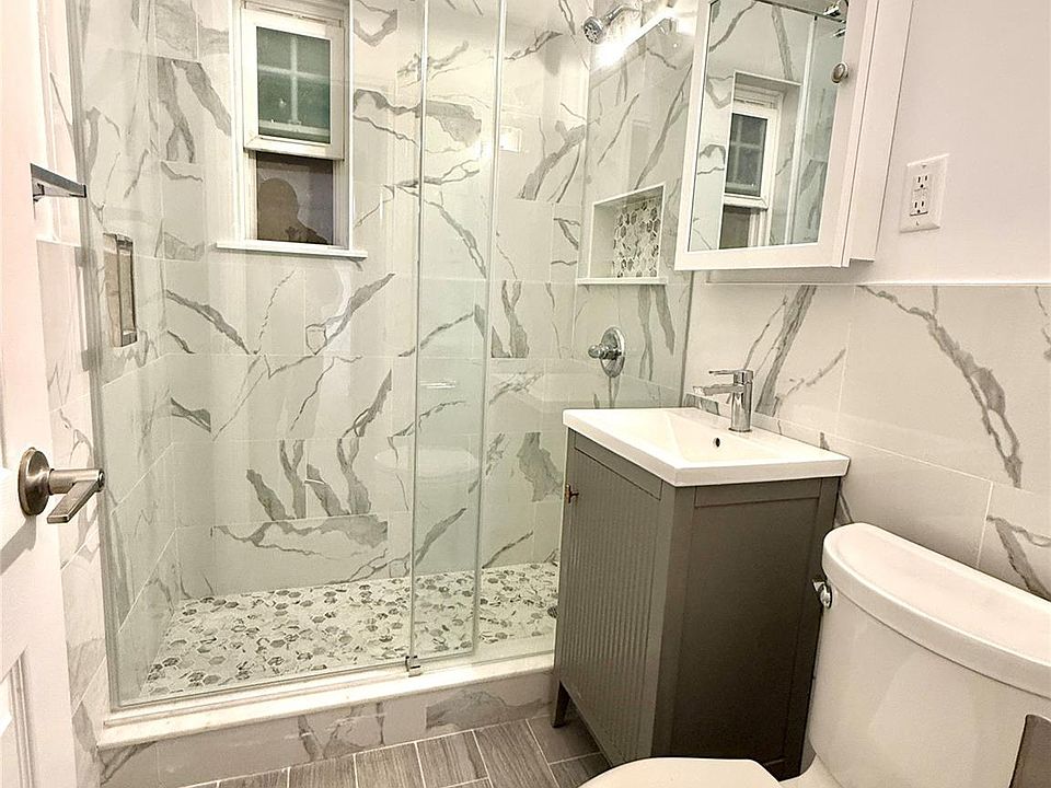 1st image of 22406 Springfield Boulevard #7815 B