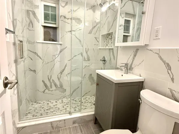 22406 Springfield Boulevard #7815 B, Oakland Gardens, NY 11364