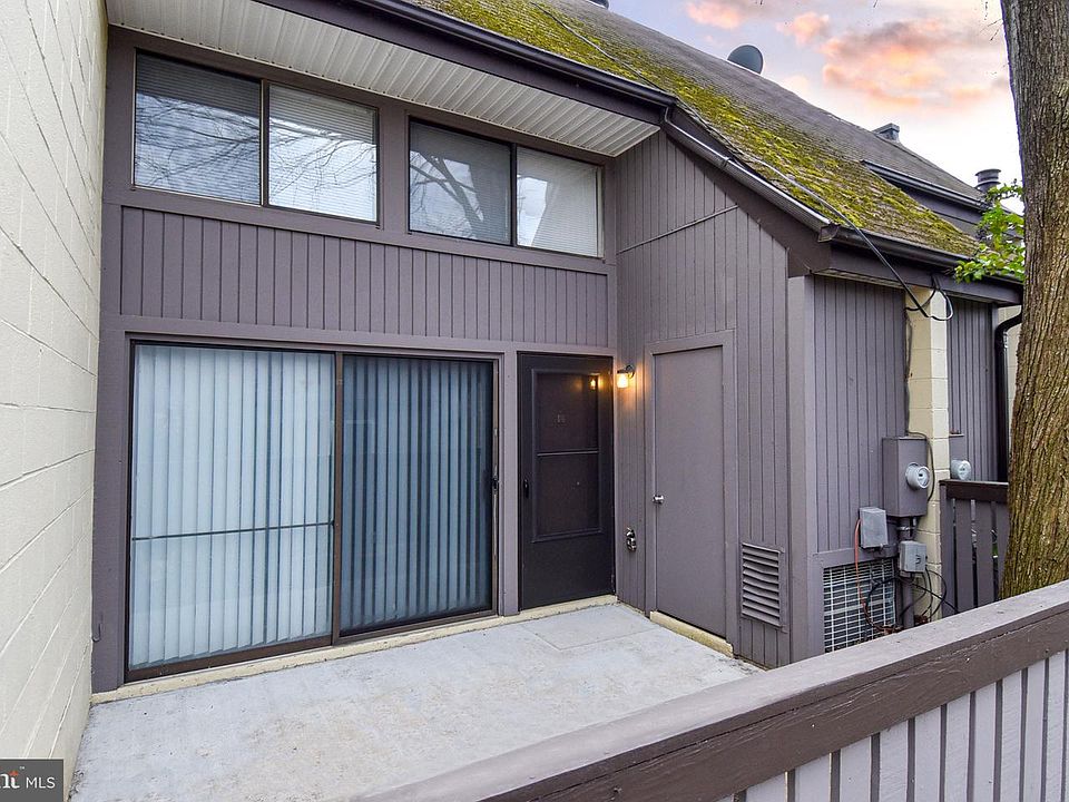 1st image of 3875 El Camino Pl #6