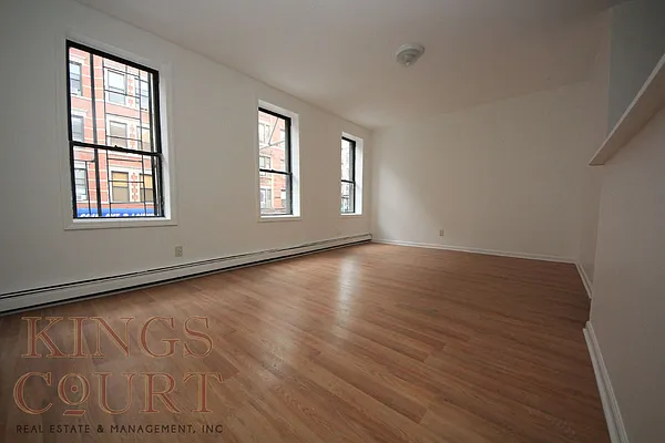 Rented by Kings Court Real Estate | media 21