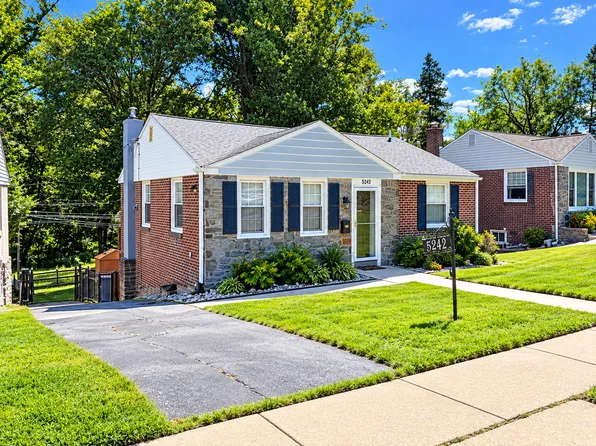 5242 Arrowhead Ln, Drexel Hill, PA 19026