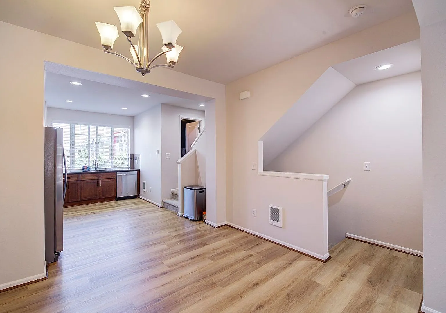 2Bd/2.25Ba Mill Creek Townhouse — Photo 3