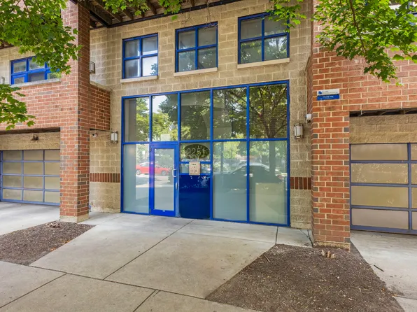 2251 W Saint Paul Ave APT 2GG, Chicago, IL 60647