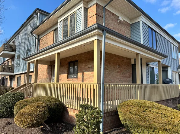 703 Peach St, Avenel, NJ 07001
