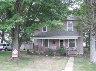 755 Rr 3, Sumner, IL 62466