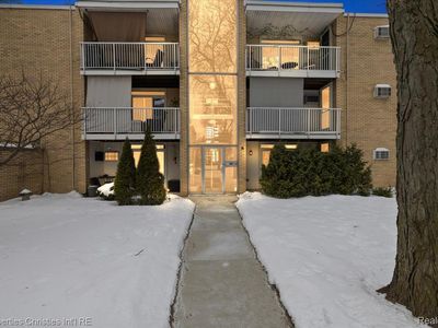 4921 Crooks Rd APT N3, Royal Oak, MI, 48073