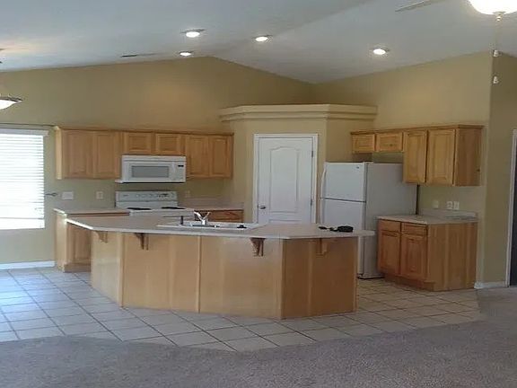 4th image of 3598 Red Butte Dr