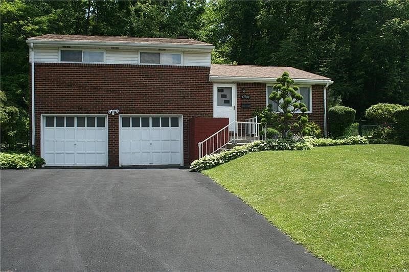 1st image of 13700 Saint Clair Dr