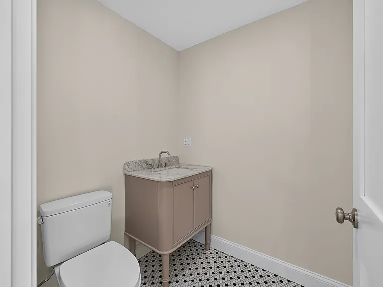 25 Richfield St #2 — Photo 8