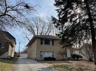 828 N Sleight St #2, Naperville, IL 60563
