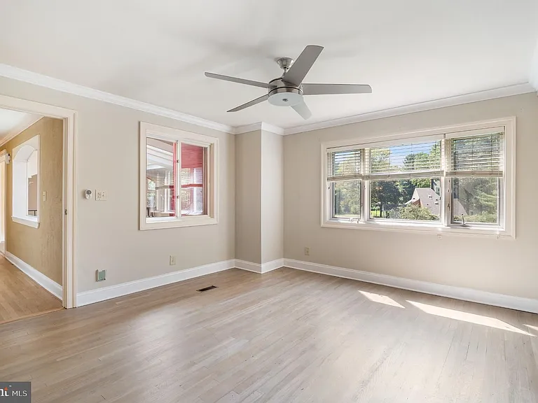 15729 Holly Grove Rd — Photo 49