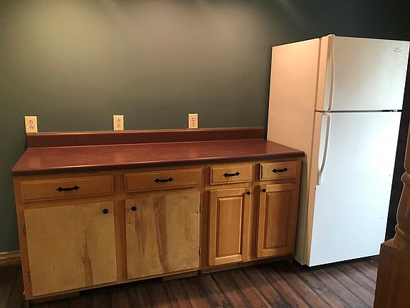 5th image of 43 College Ave