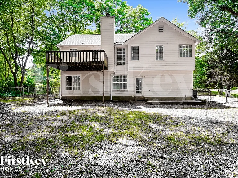 319 Hills Point Rd — Photo 18