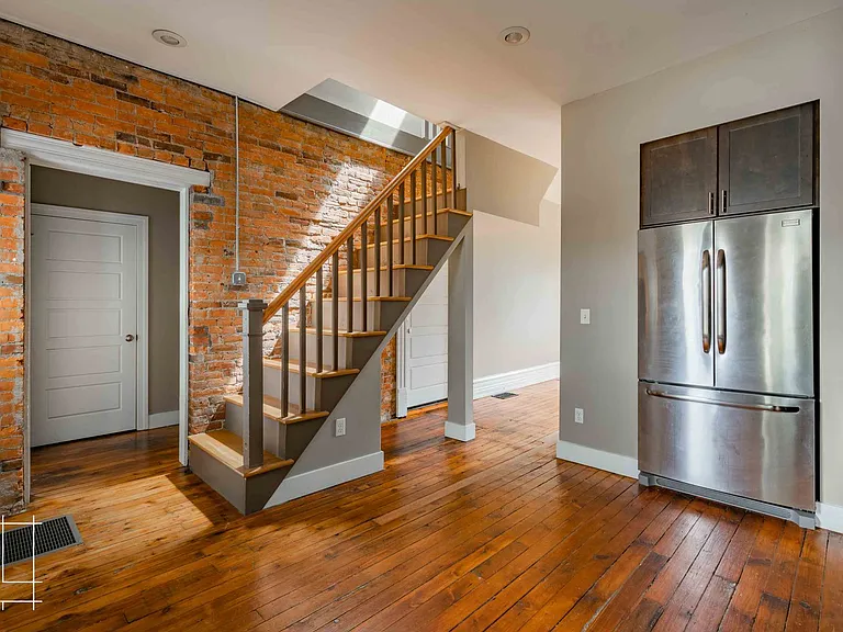 216 W. Hubbard Ave — Photo 14