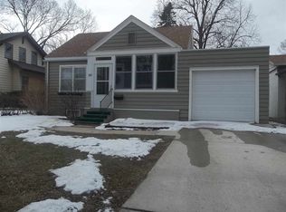 1109 Walnut St, Yankton, SD 57078