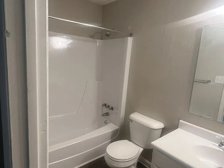 1909 Meadowlark Ln #40 — Photo 8