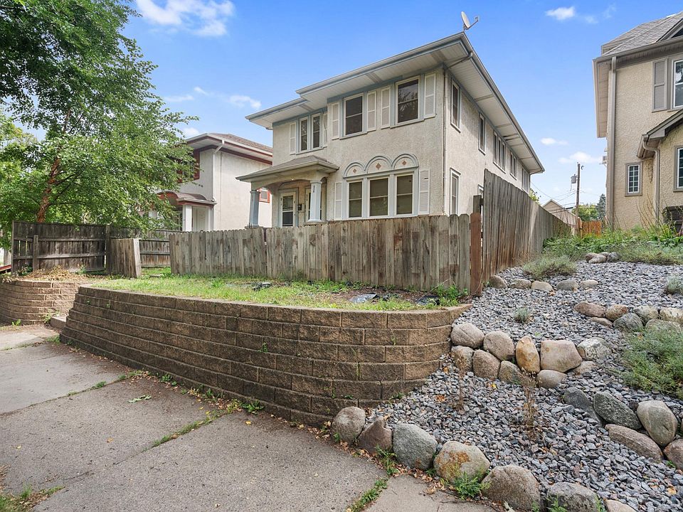 1st image of 918 Queen Ave N