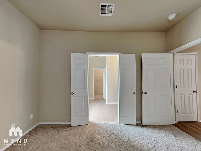 4606 Todds Farm — Photo 13