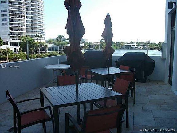 4th image of 20515 E Country Club Dr APT 441