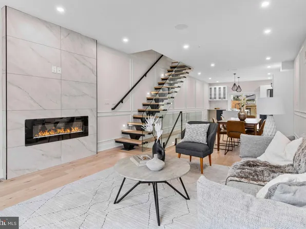 308 W Porter St, Philadelphia, PA 19148