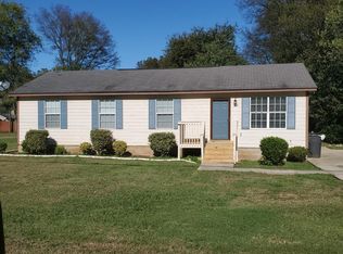 524 Church St NW, Decatur, AL 35601