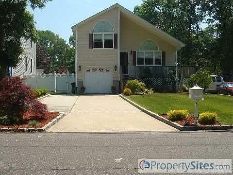 1st image of 98 W Parkview Dr