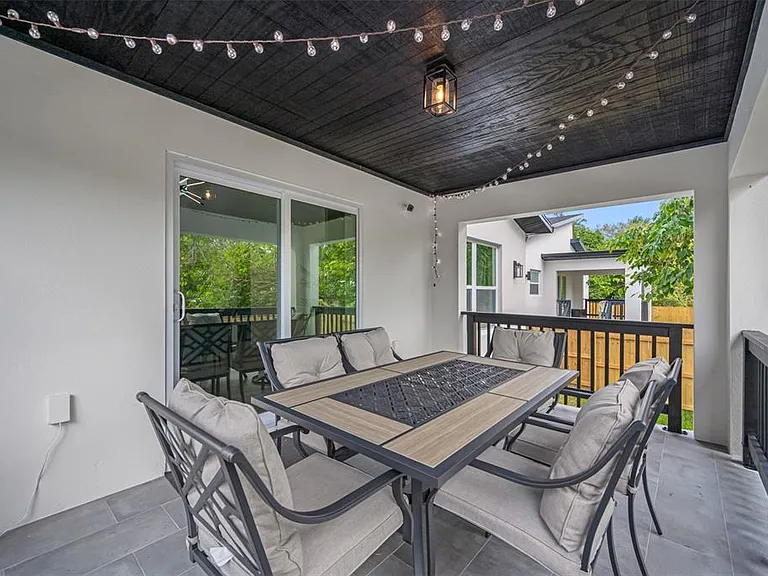3717 E Clifton St — Photo 49