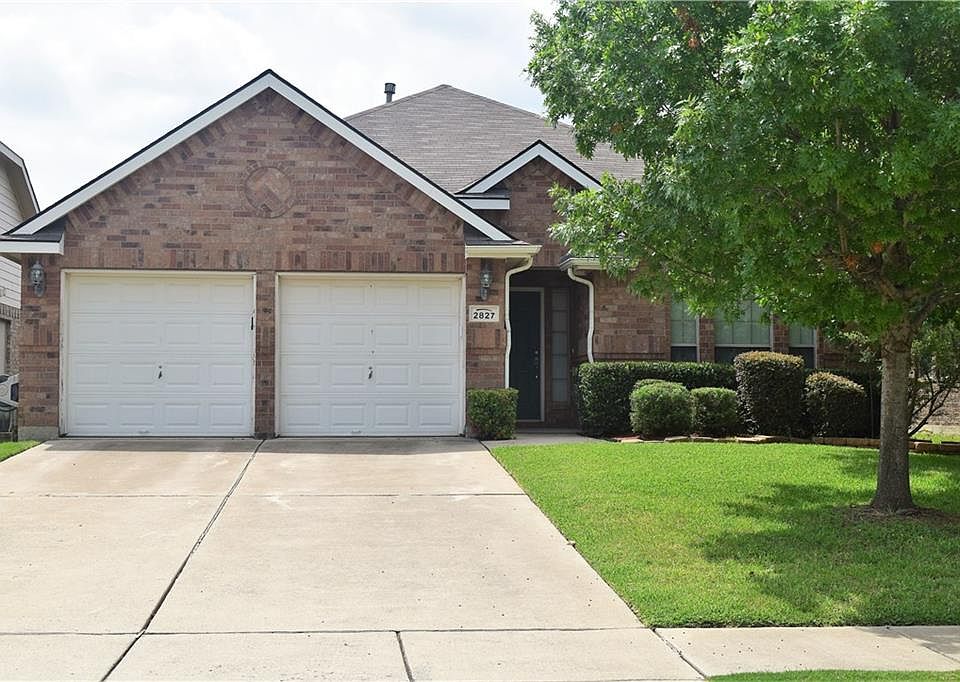 1st image of 2827 Park Place Dr