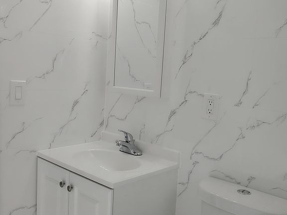 4th image of 25 Stobe Ave #1F