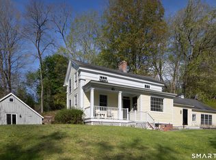 6 Puddlers Ln, Lakeville, CT 06039