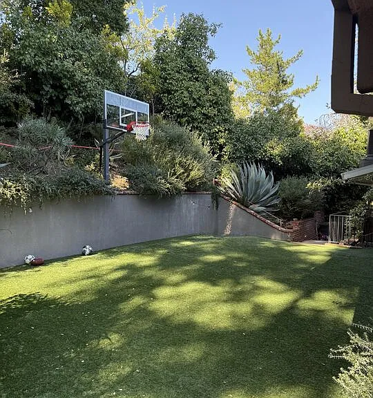2419 Banyan Dr — Photo 16